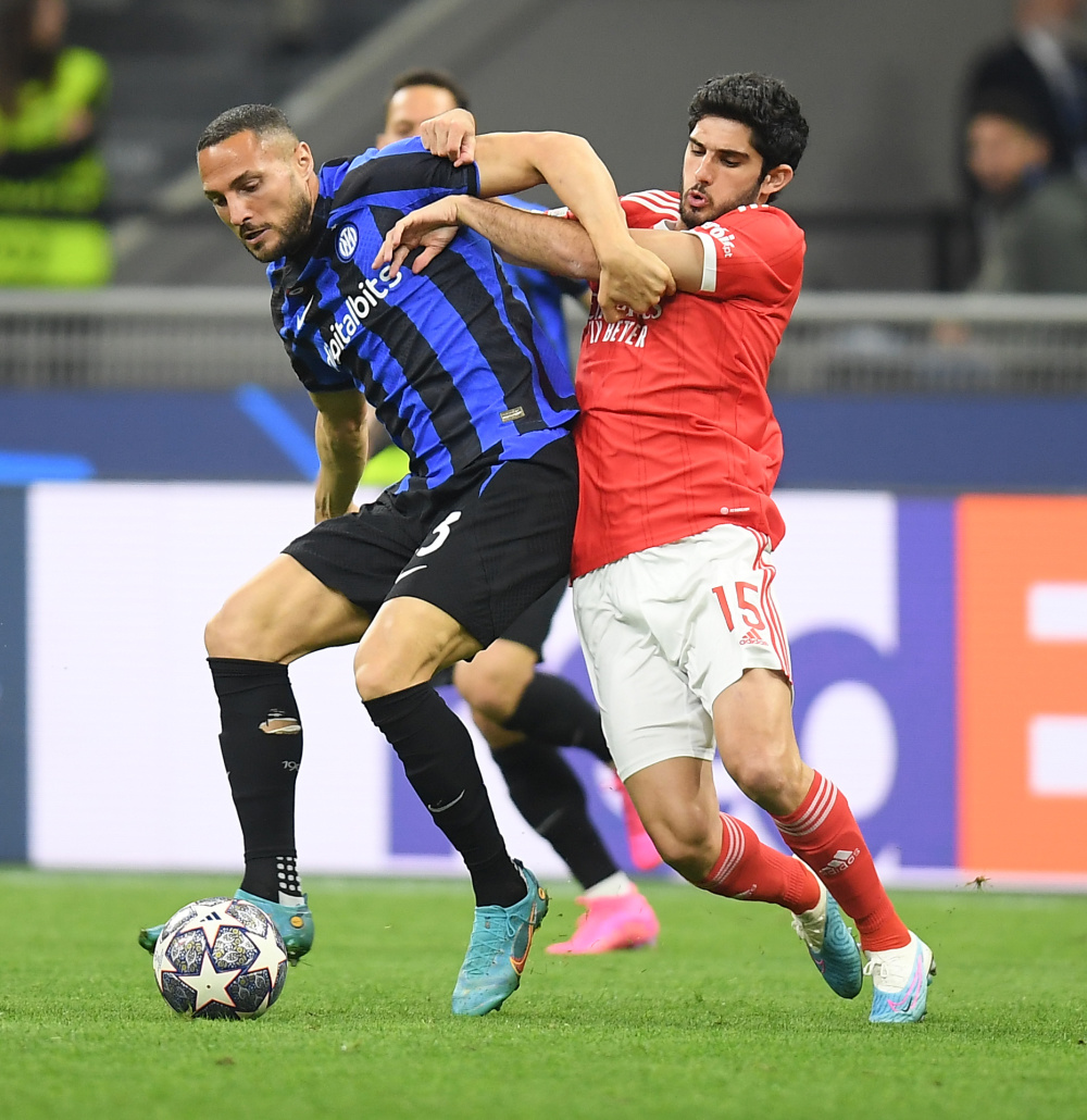 青少年海外交流新探索，“犀旺”小将赴欧塞尔开启留洋旅程（青少年留洋交流再启新篇，“犀旺”小将远赴欧塞尔踏上新征程）