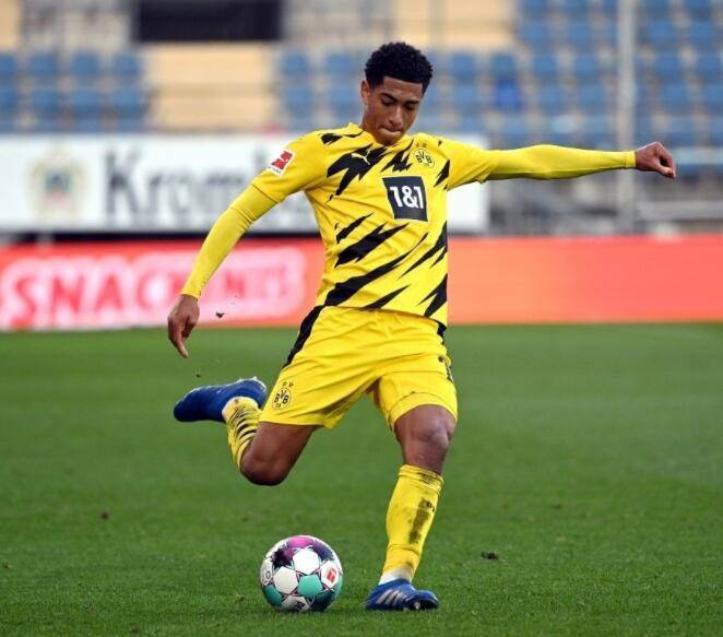 罗马诺：利物浦对伊萨克的首份报价为1.2亿镑+浮动（罗马诺：利物浦首报1.2亿英镑+浮动条款求购伊萨克）