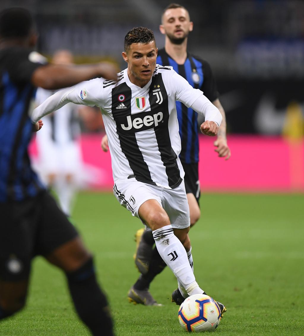 世欧预半场：恩博洛破门，尼格伦追平，瑞士暂1-1瑞典（世欧预半场战报：恩博洛先开纪录，尼格伦扳平，瑞士暂与瑞典1-1）