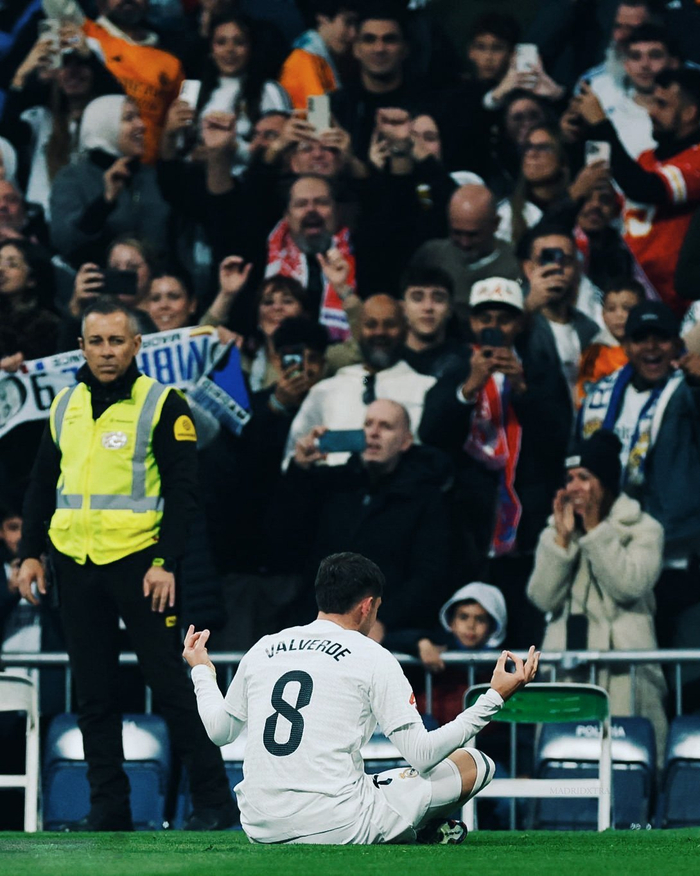 小法：想让阿达伊和帕斯学习梅西的饥饿感，这能造就顶级球员（小法：希望阿达伊与帕斯向梅西的饥饿感看齐，这是成就顶级球员的关键）