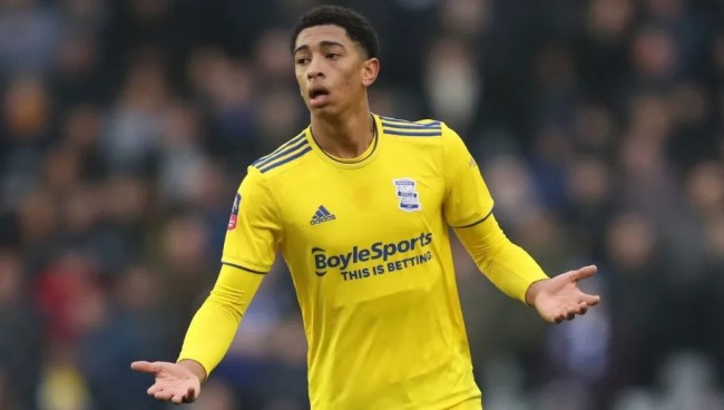 德媒：斯图加特三名球员表现抢眼却落选国家队，纳帅面临抉择（德媒：斯图加特三将高光仍无缘国家队，纳格尔斯曼陷入取舍难题）