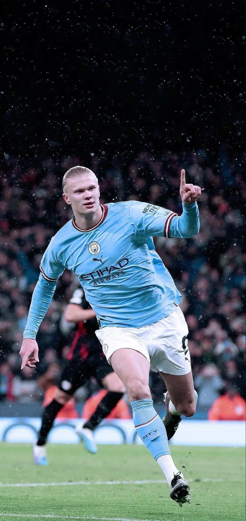 镜报：曼联有信心在明夏以7000万镑签下亚当-沃顿（镜报：曼联有望明夏以7000万英镑签下亚当·沃顿）