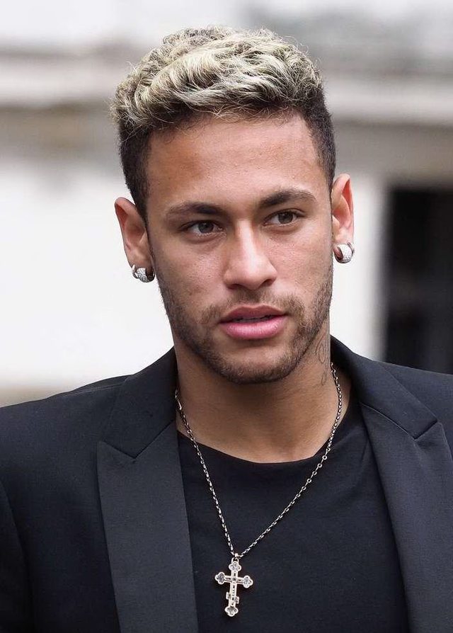 克罗斯：皇马创造的威胁比曼城更多，曼城不配赢球（克罗斯称皇马威胁占优，曼城配不上这场胜利）