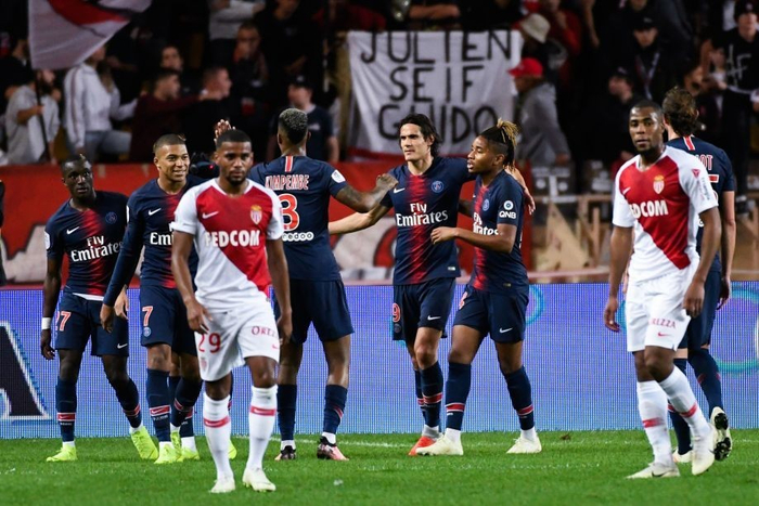 TA：为储备体能，基耶萨在圣诞节当天独自在利物浦基地加训（TA：为提升体能储备，基耶萨圣诞节独自在利物浦基地加练）