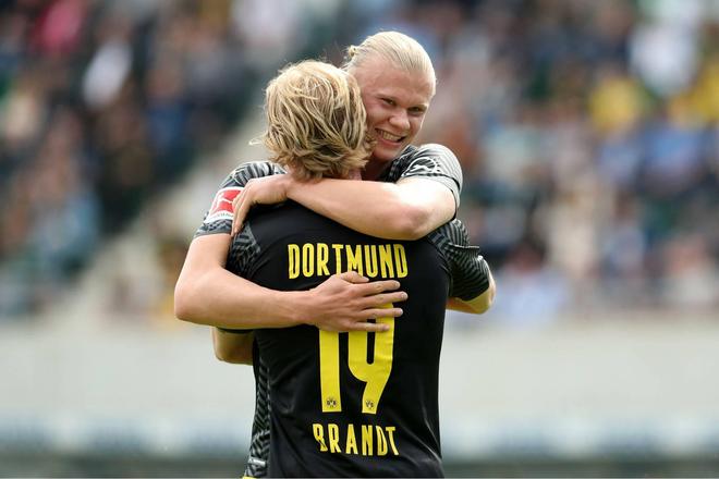 中超比赛回放：上海海港2-0战胜广州队,