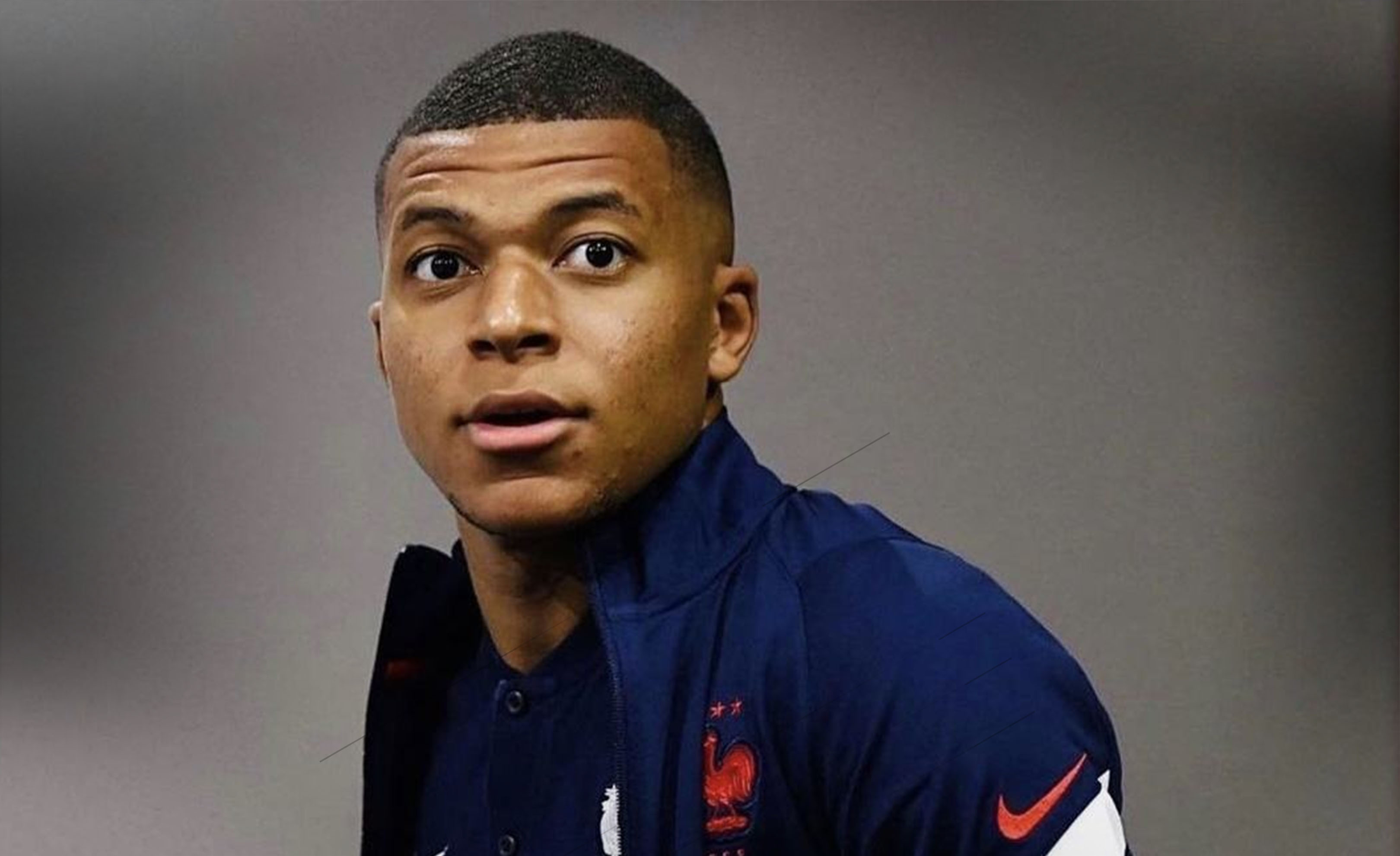 马刺客场115-102击败开拓者，福克斯37分带队取胜，展现全面实力。（马刺115-102客场击退开拓者，福克斯轰37分领军取胜，全面实力尽显）