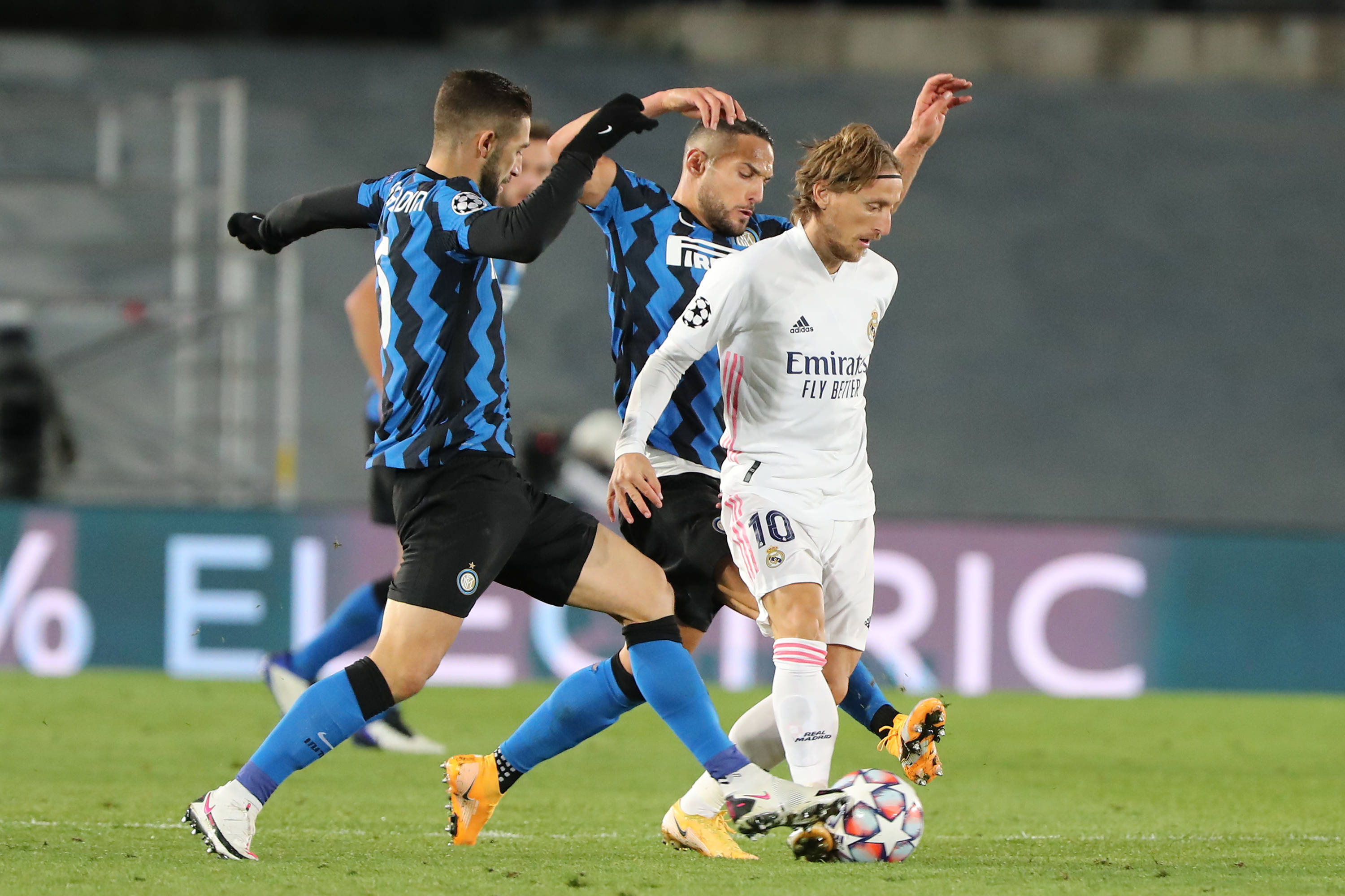 张伯霖：自己进几个球无所谓，只要球队能小组第一出线就行（张伯霖：不在乎进多少球，只求球队以小组第一出线）