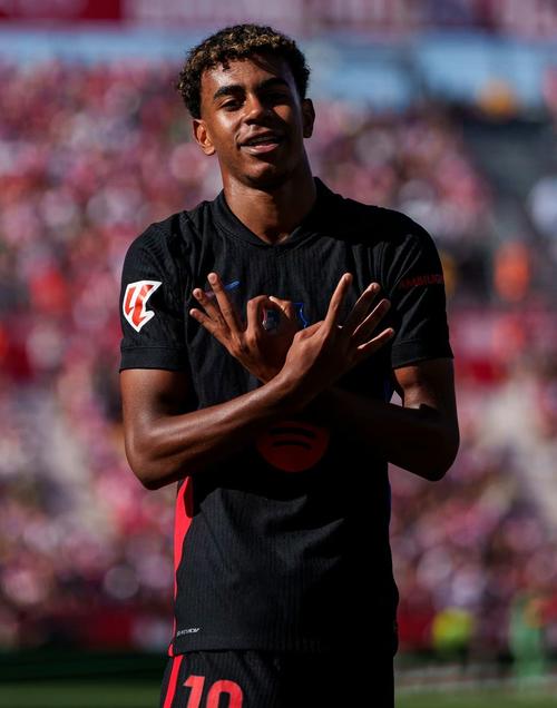 五大联赛收官!英超末轮前瞻：争五大戏曼城占优（五大联赛谢幕在即！英超末轮前瞻：争五混战，曼城握主动）