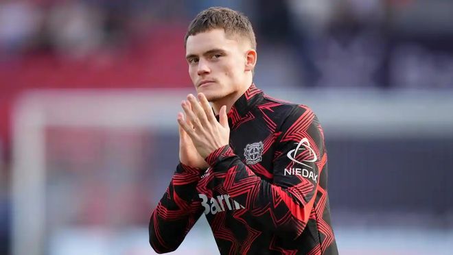 火箭年轻核心刷爆个人纪录（火箭新星刷新生涯纪录）