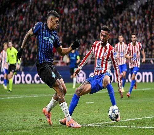 媒体人：李贤重几乎以一己之力摧毁中国男篮的外线防守