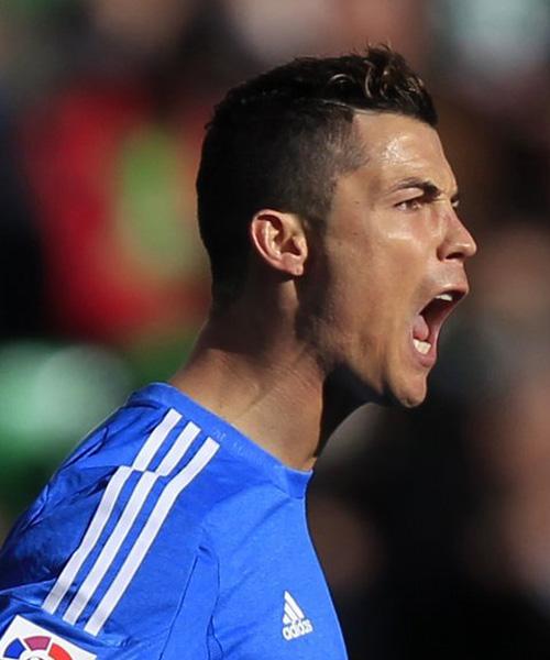 优秀答卷，亚马尔80场西甲总计贡献17粒进球和27次助攻（高分答卷！亚马尔西甲80战贡献17球27助）