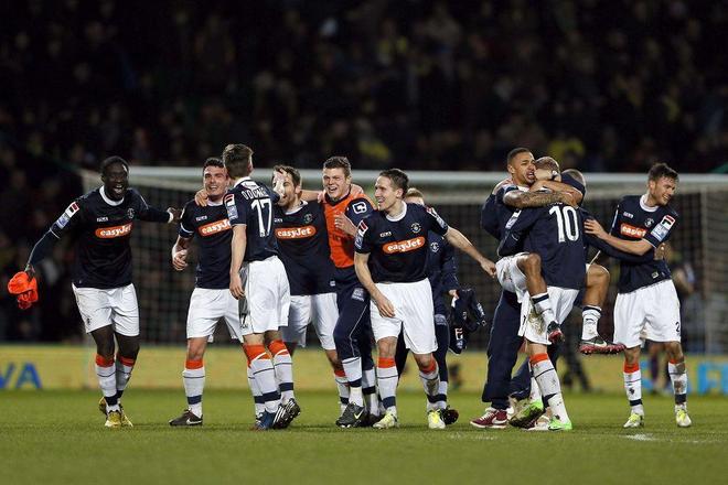 篮球湖人球员训练后心理状态良好（湖人球员训练后心态上佳）